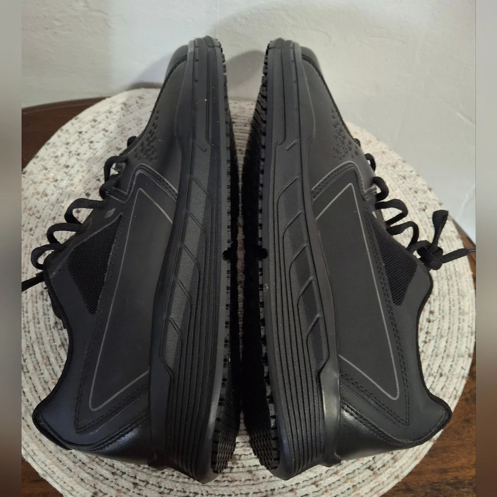 Black Men's Shoes For Crews Size 12.